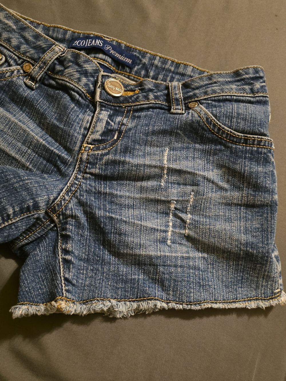 Zco Jeans Premium Shorts Women's Size 3 Distressed Denim Jean Cutoff Short - Picture 5 of 7